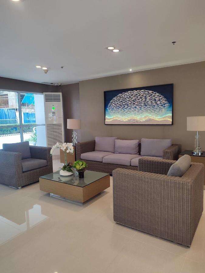 Sea Residences Moa Condotel By Ruffa Manila Exteriör bild